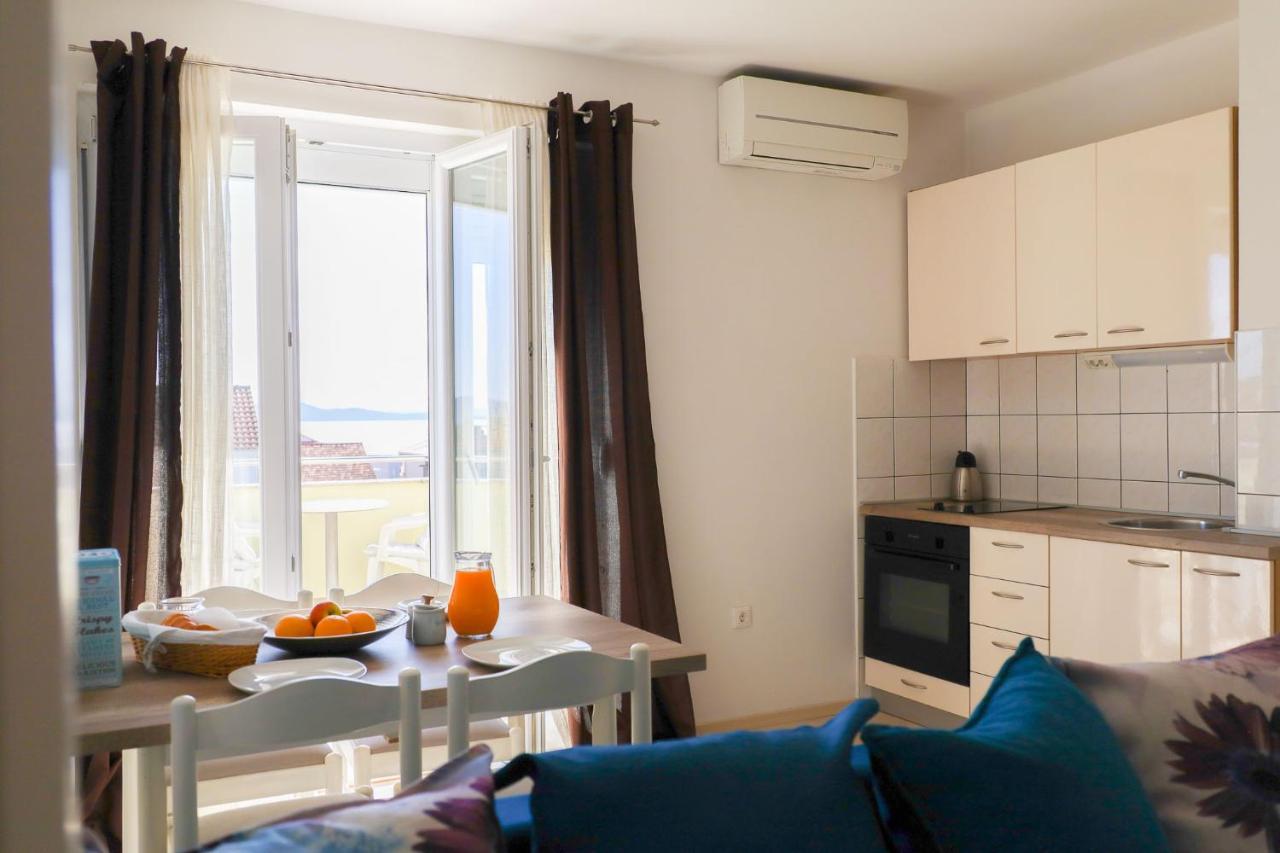 The Florens Residence Near The Beach With The Pool, Bbq And Kids Playground, Zadar Diklo Exteriör bild