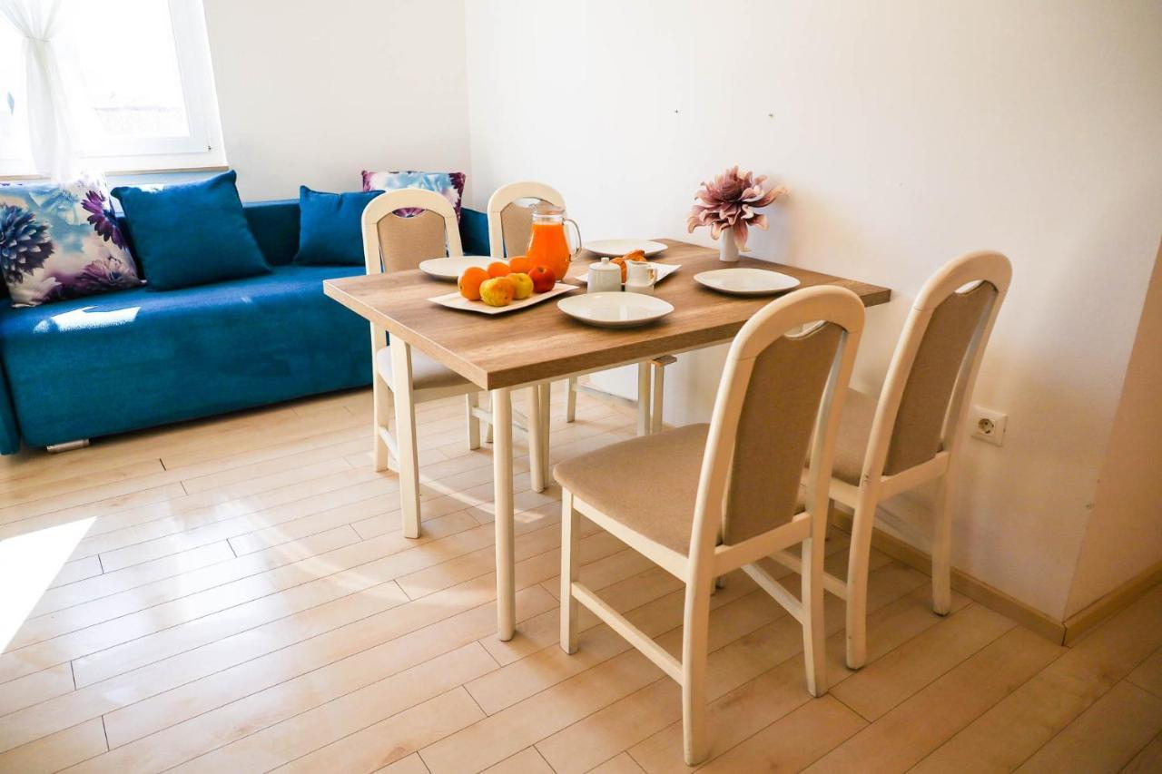 The Florens Residence Near The Beach With The Pool, Bbq And Kids Playground, Zadar Diklo Exteriör bild