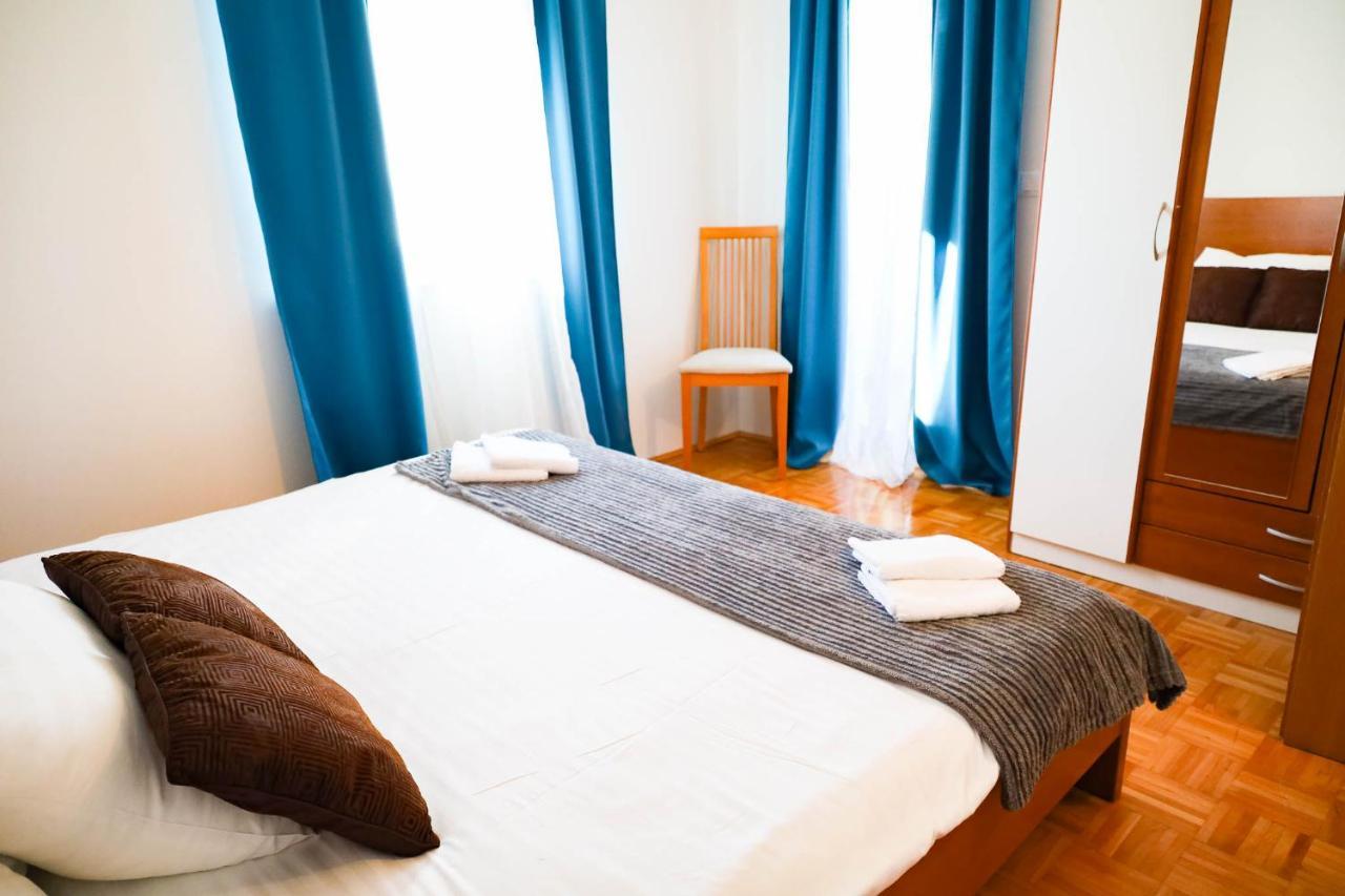 The Florens Residence Near The Beach With The Pool, Bbq And Kids Playground, Zadar Diklo Exteriör bild