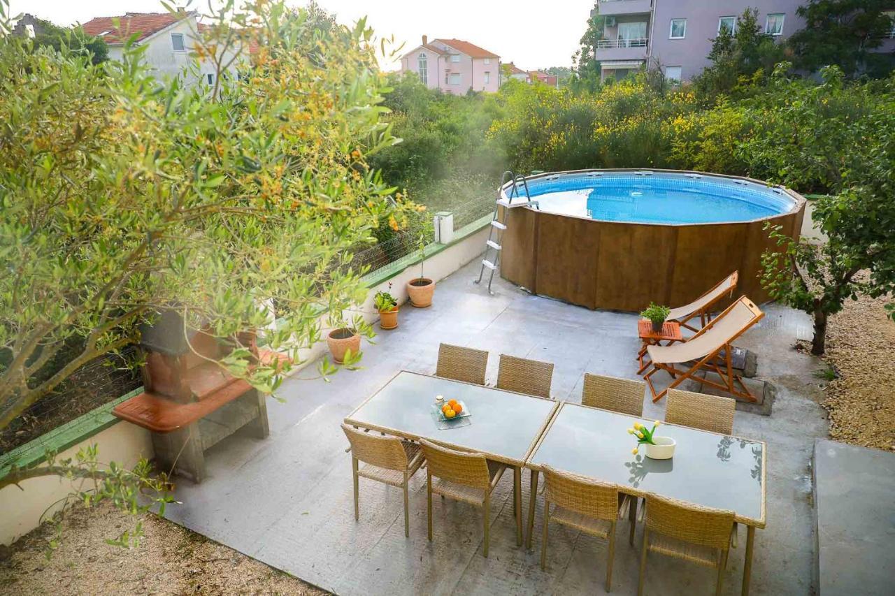 The Florens Residence Near The Beach With The Pool, Bbq And Kids Playground, Zadar Diklo Exteriör bild