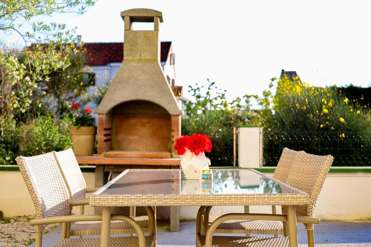 The Florens Residence Near The Beach With The Pool, Bbq And Kids Playground, Zadar Diklo Exteriör bild